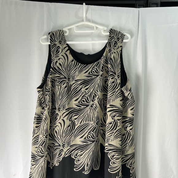 Penningtons Black and Cream Elegant 2-piece Top Set Patterned Sheer Jacket - Picture 1 of 11